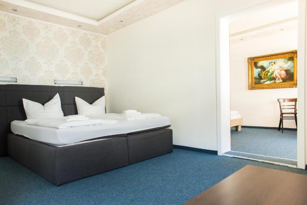 Dein Hotel Hamburg-Harburg Exteriör bild