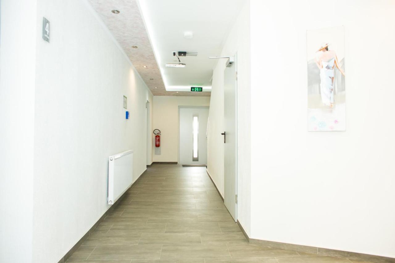 Dein Hotel Hamburg-Harburg Exteriör bild